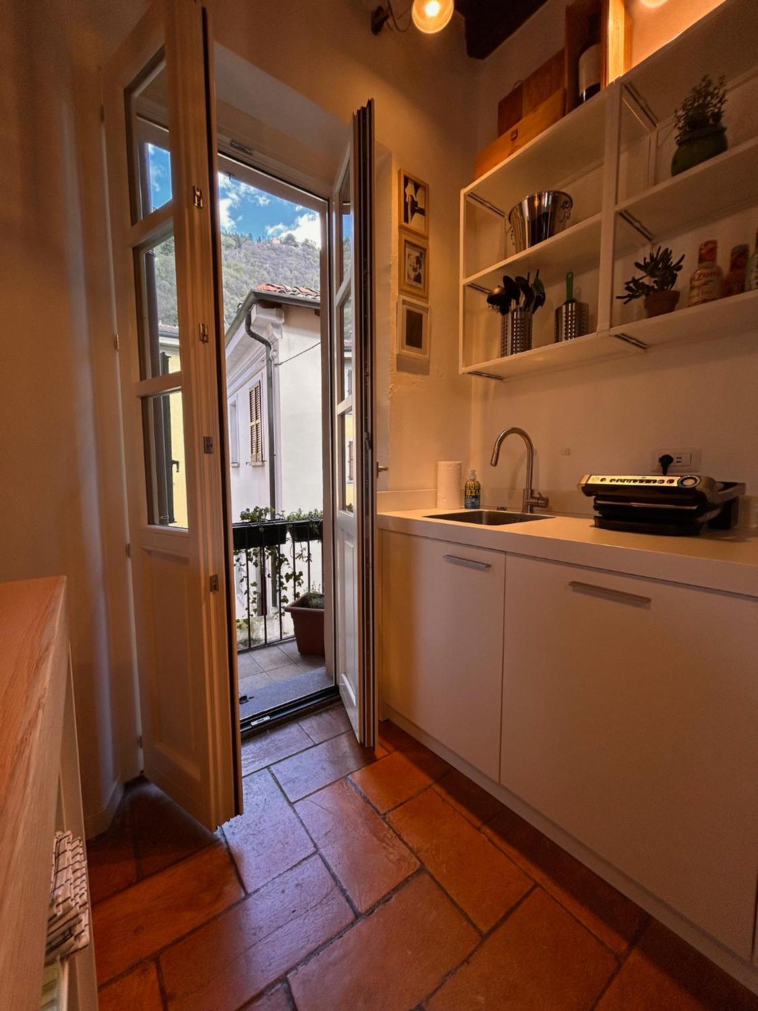 Casa Vacanze Viacoloniola37 Como Ngoại thất bức ảnh