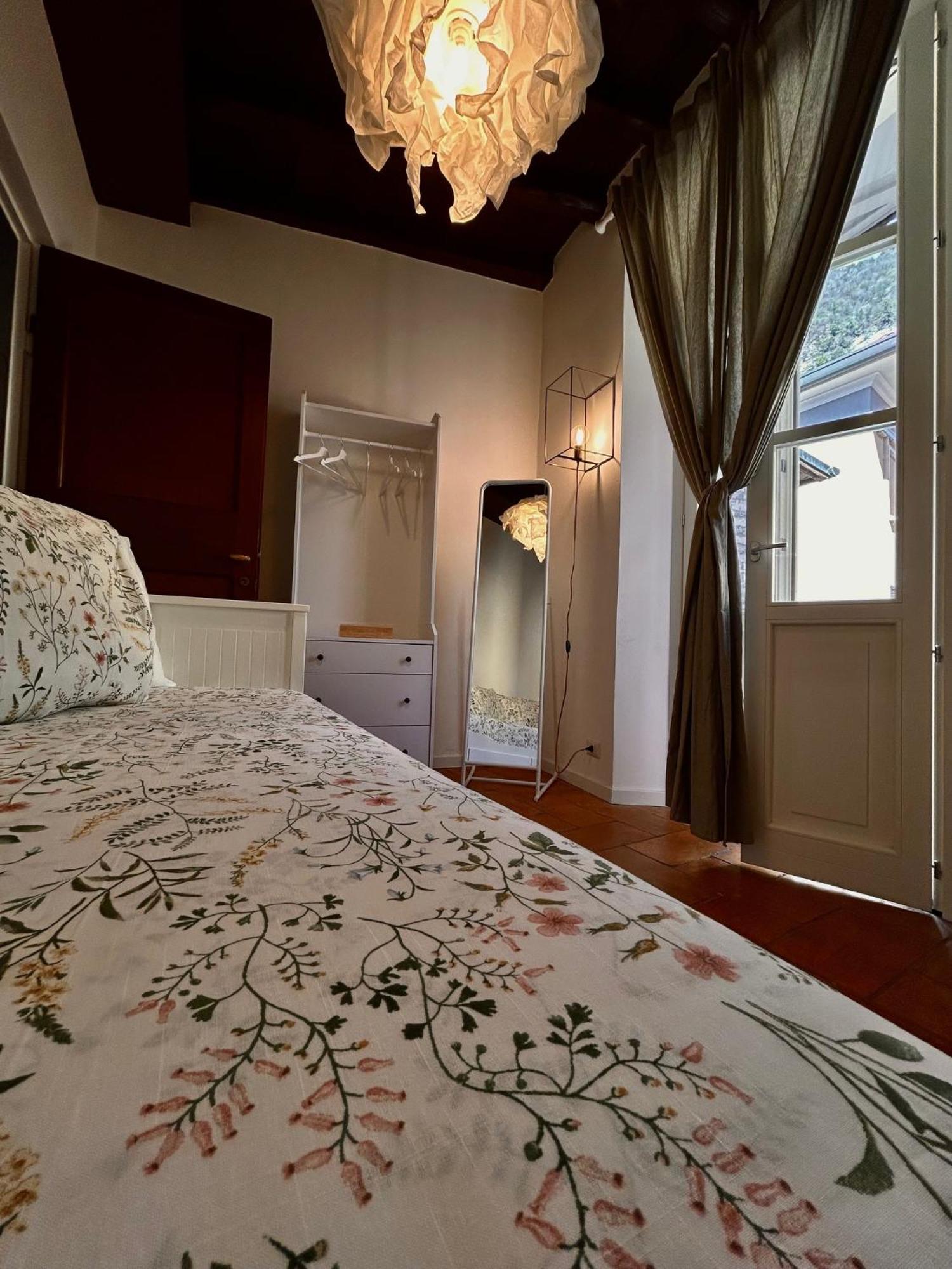 Casa Vacanze Viacoloniola37 Como Ngoại thất bức ảnh